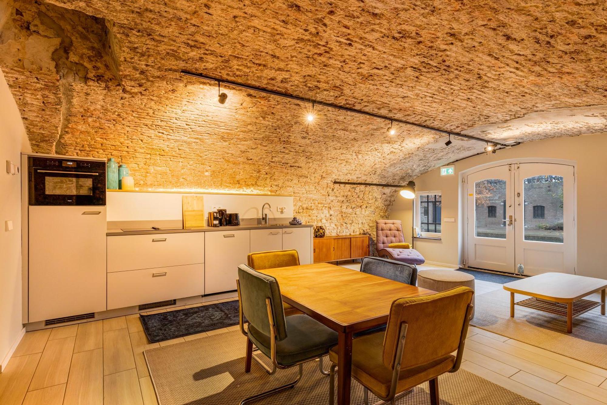 Luxurious Renovated In Center With View On The Old Canal Utrecht